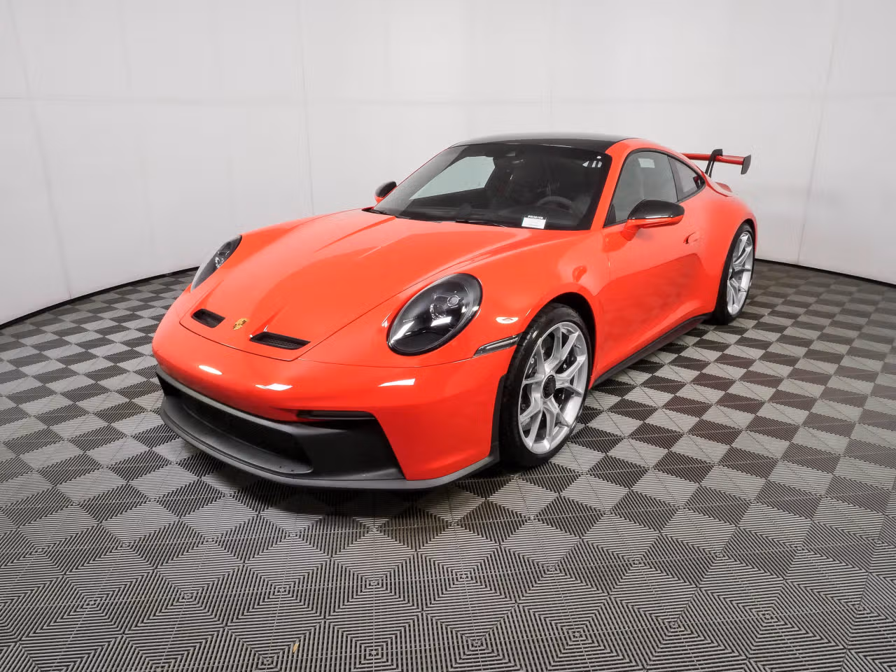 
           
        2022 Porsche 911