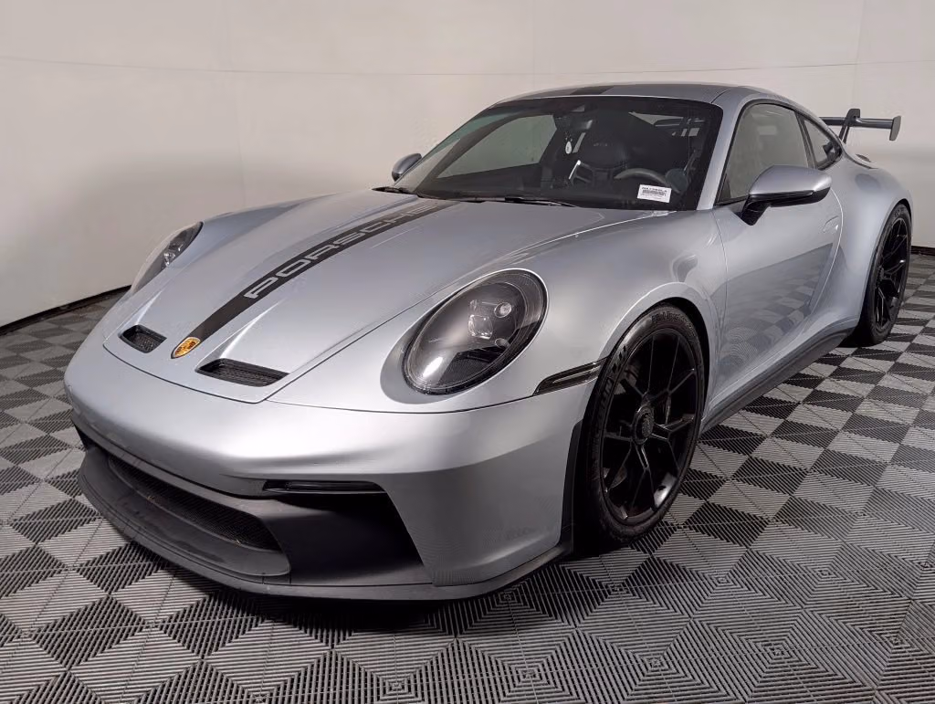 
           
        2022 Porsche 911