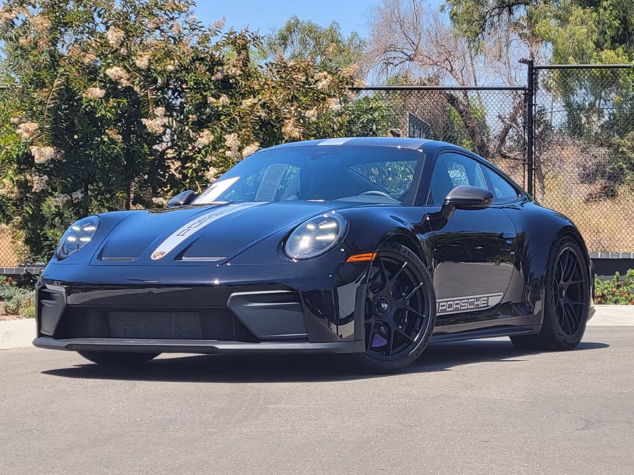 
           
        2025 Porsche 911