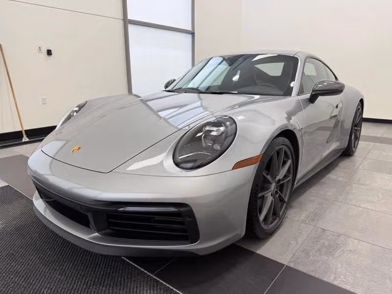 
           
        2024 Porsche 911