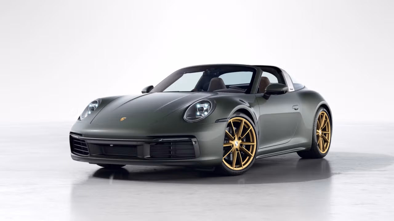 
           
        2023 Porsche 911