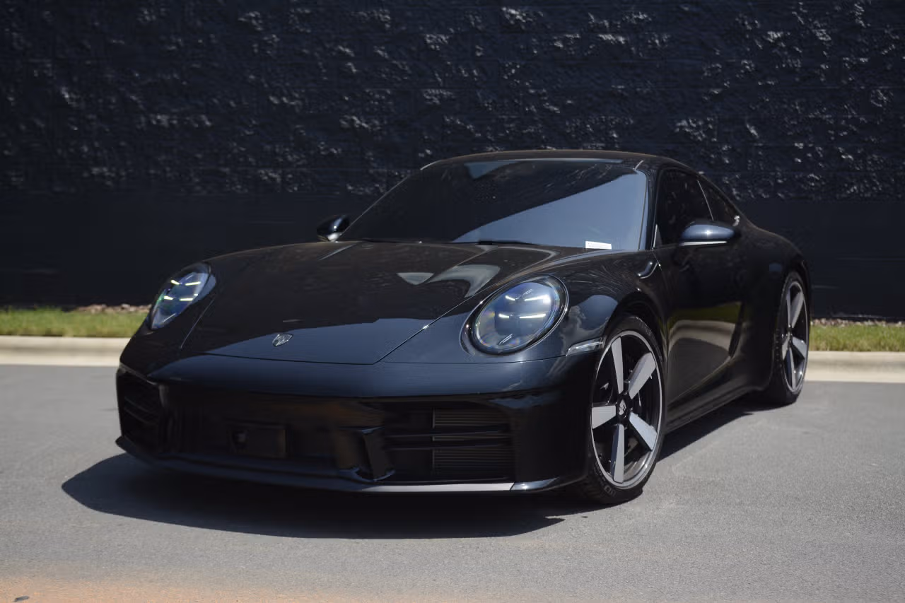 
           
        2025 Porsche 911