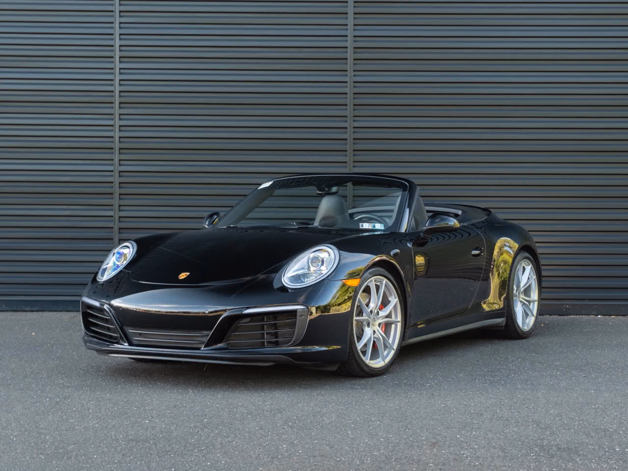 
           
        2017 Porsche 911