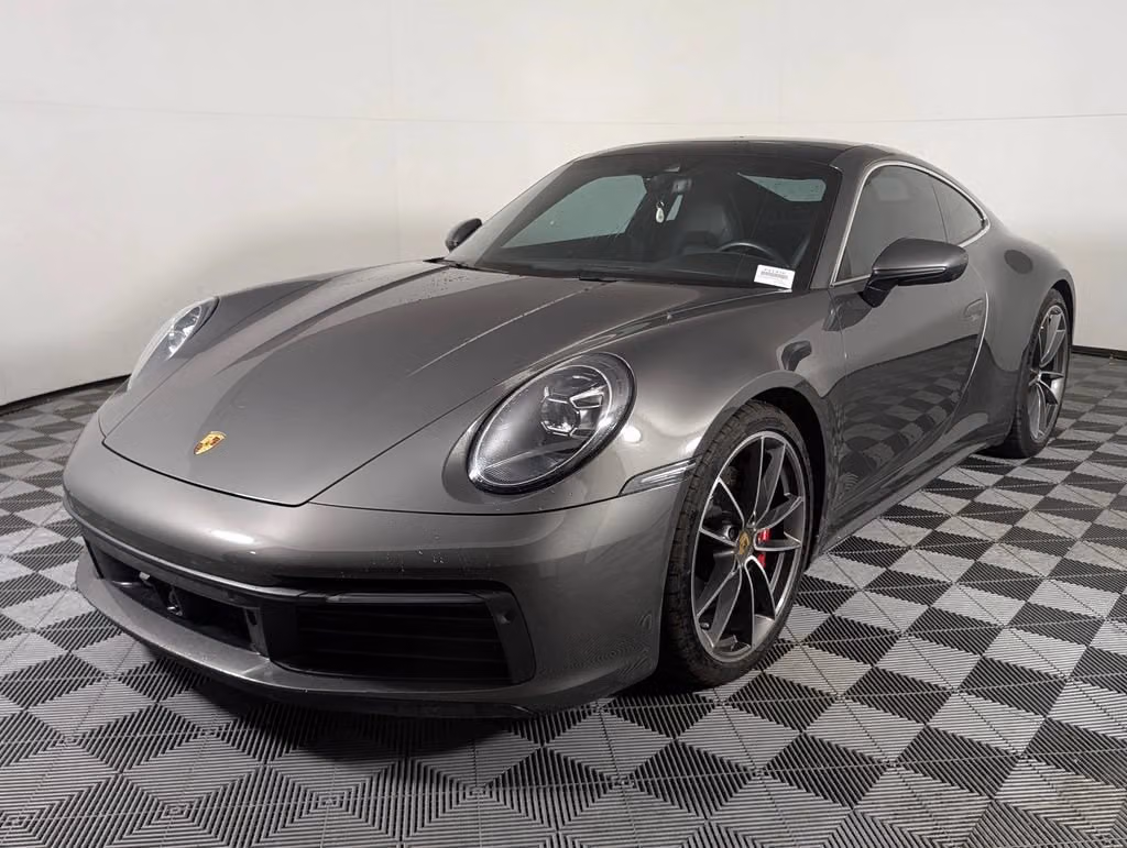 
           
        2020 Porsche 911
