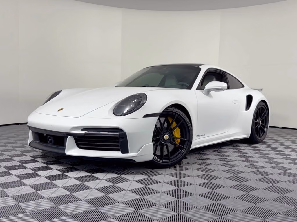 
           
        2021 Porsche 911