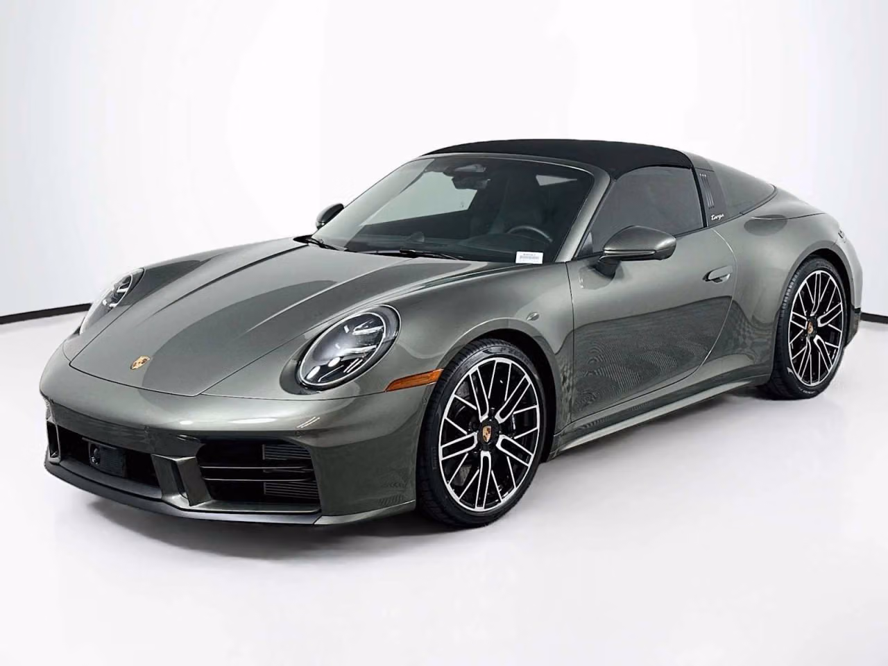 
           New 
        2026 Porsche 911