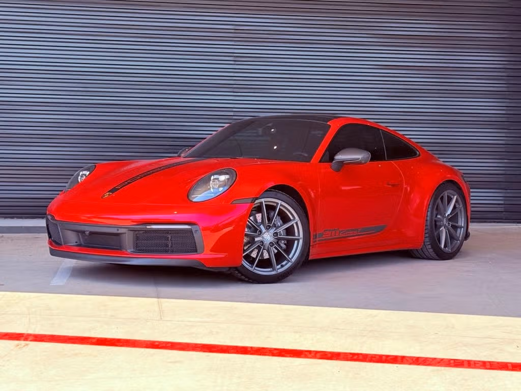 
           
        2024 Porsche 911