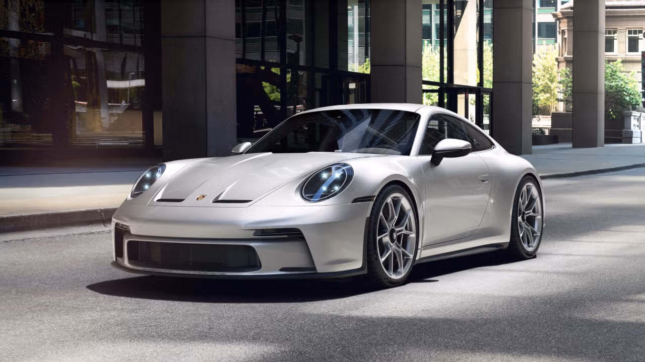 
           
        2024 Porsche 911