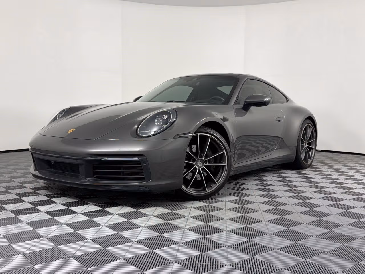 
           
        2021 Porsche 911