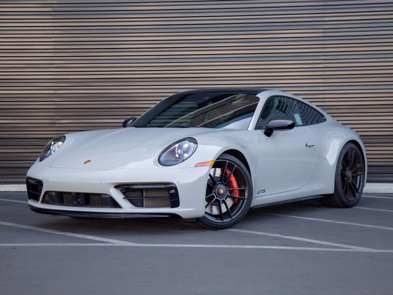 
           
        2022 Porsche 911