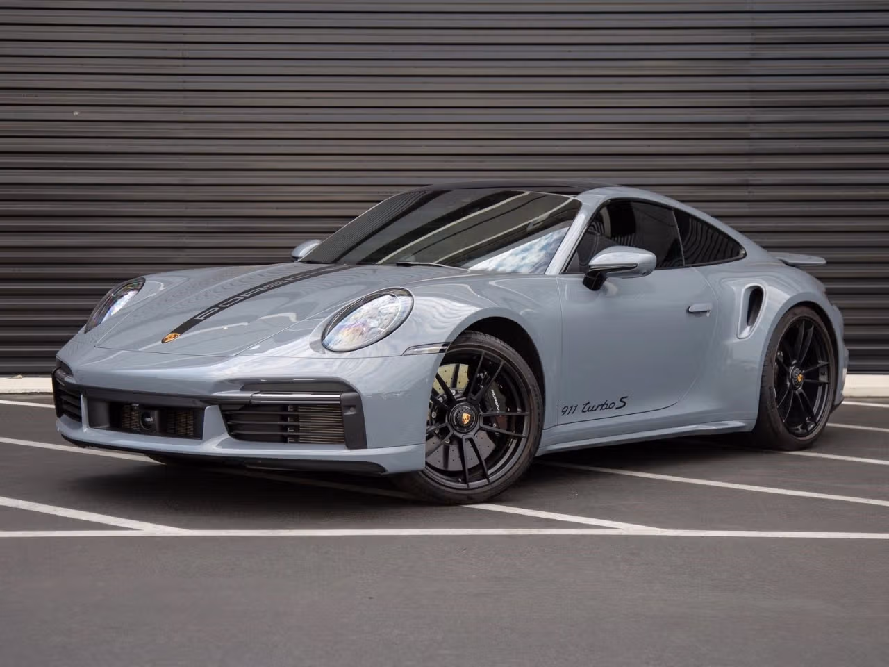 
           
        2023 Porsche 911