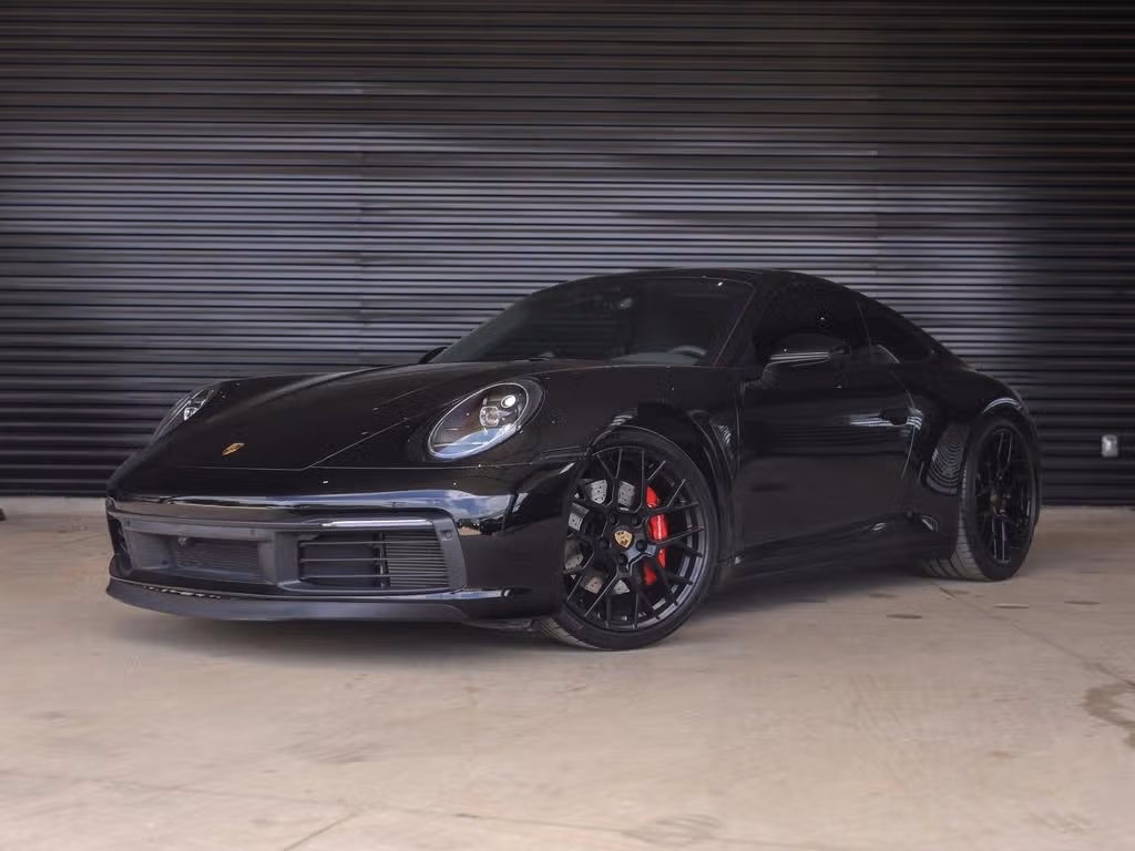 
           
        2024 Porsche 911