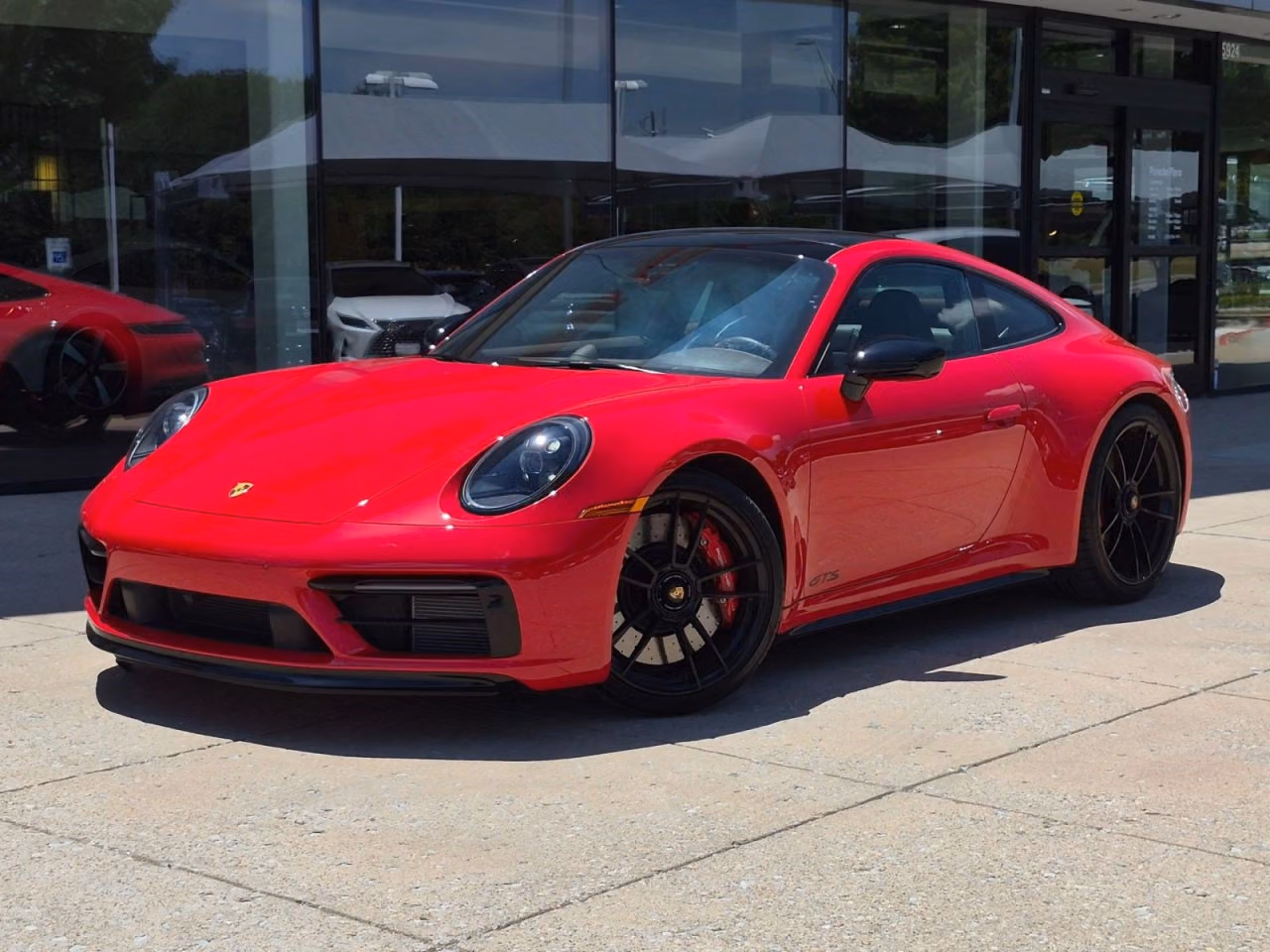 
           
        2024 Porsche 911