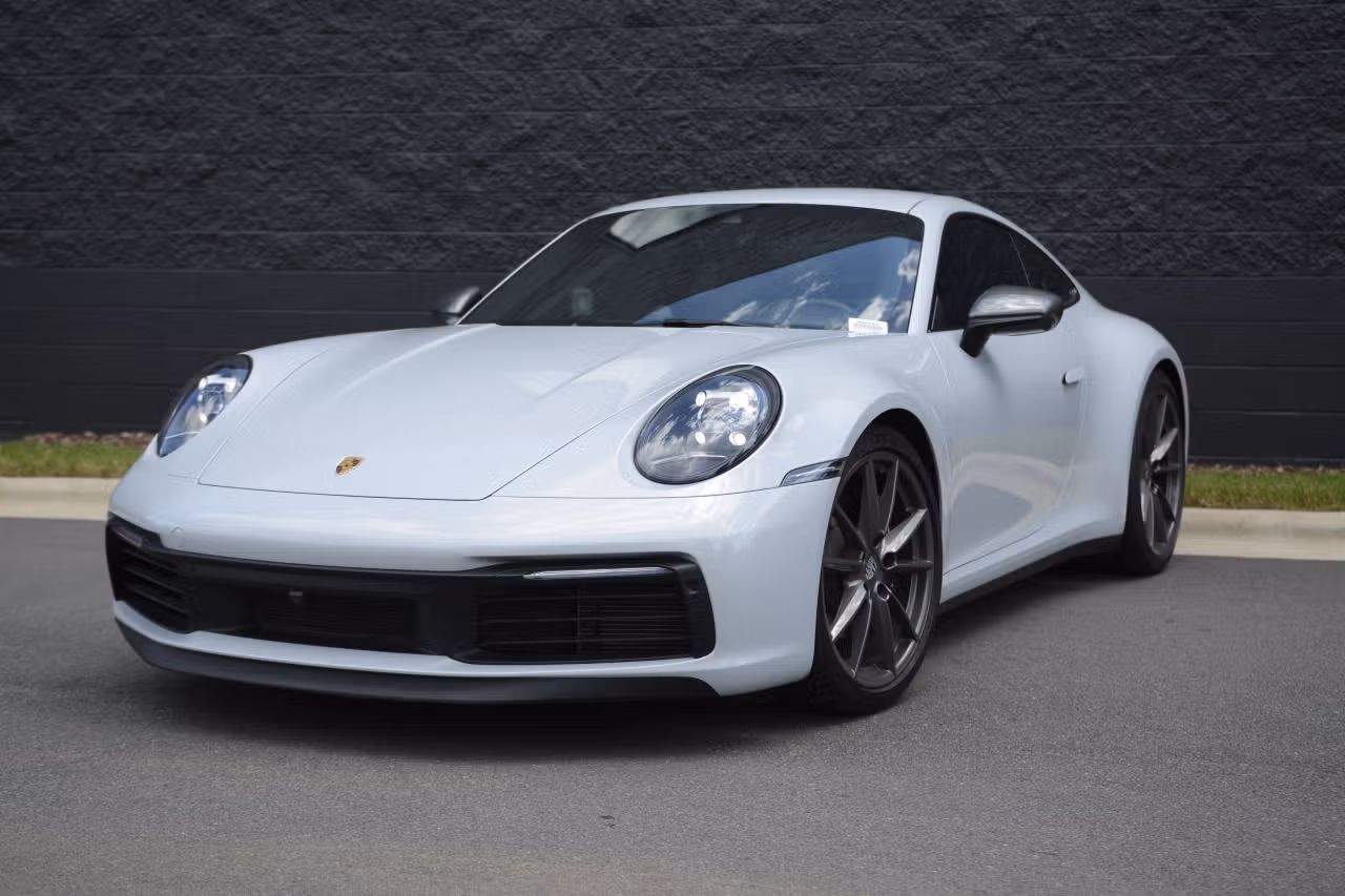 
           
        2024 Porsche 911