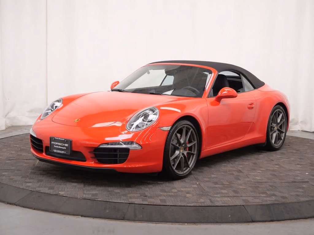 
           
        2013 Porsche 911