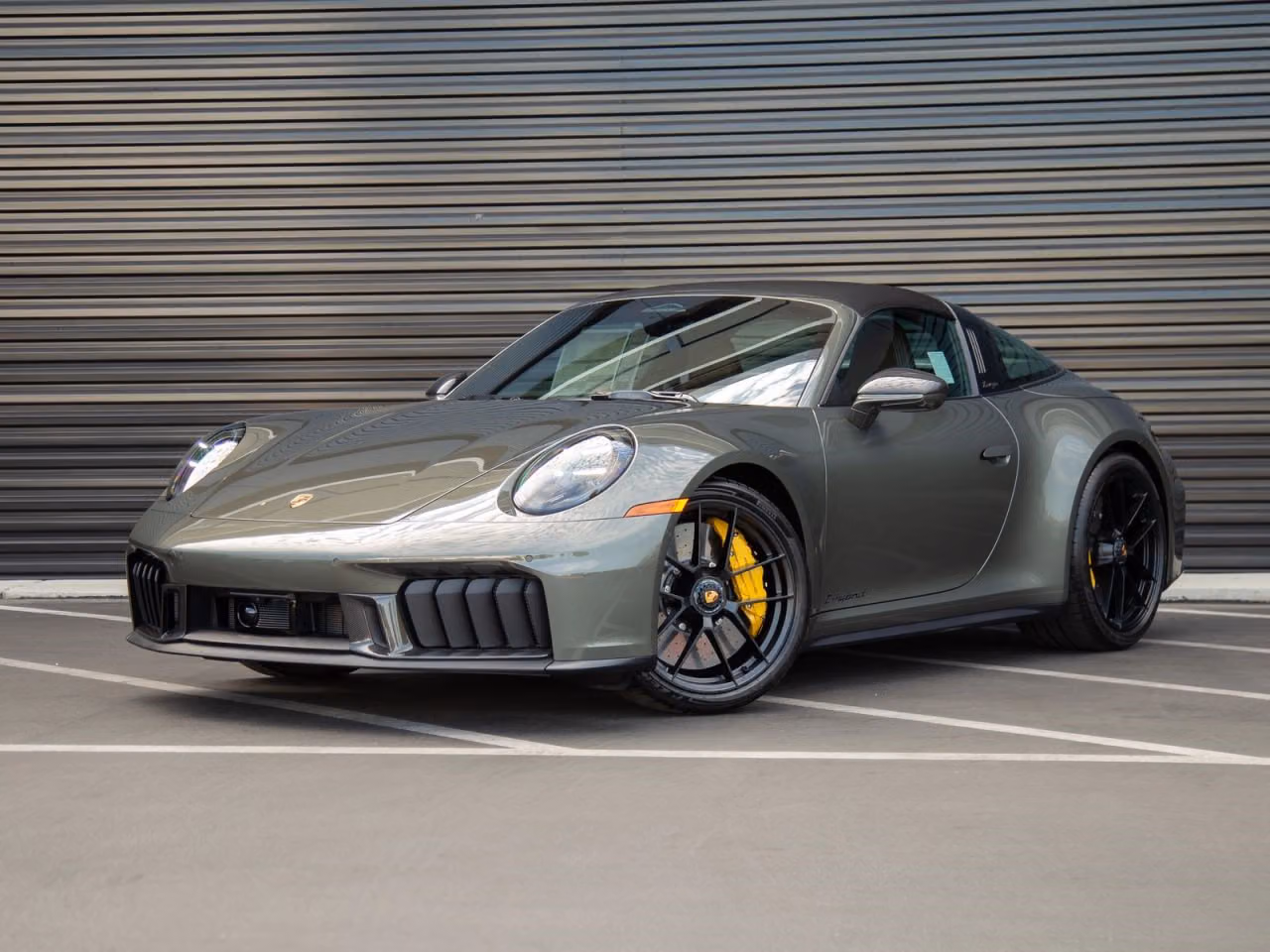 
           New 
        2026 Porsche 911