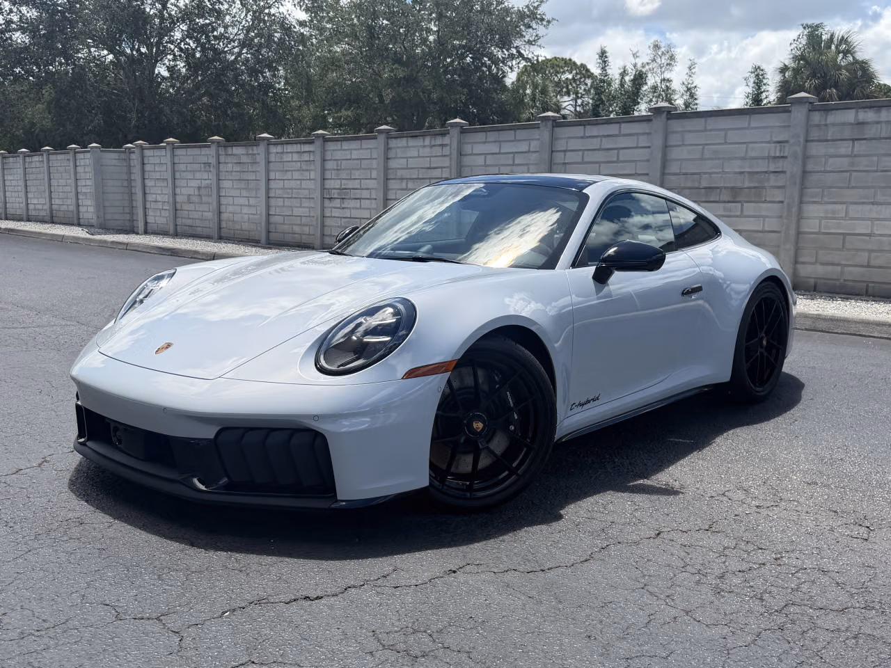 
           
        2026 Porsche 911