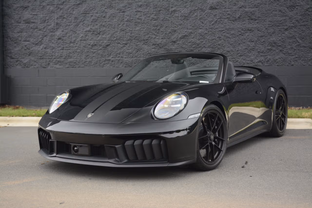 
           
        2025 Porsche 911