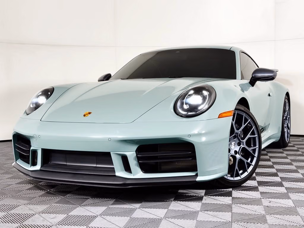 
           
        2026 Porsche 911
