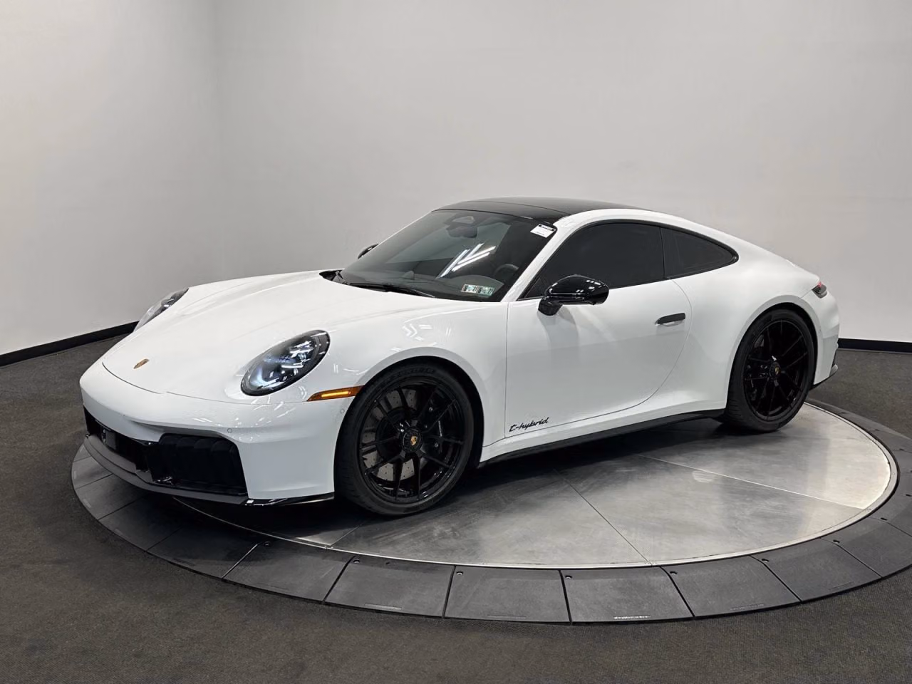 
           
        2026 Porsche 911
