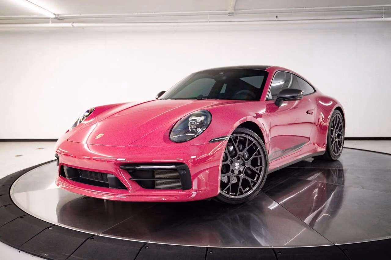 
           
        2023 Porsche 911
