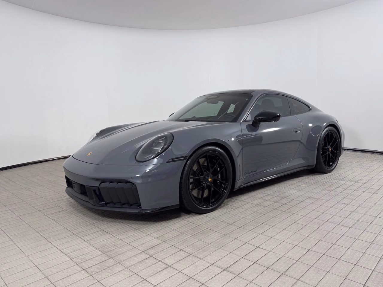 
           
        2026 Porsche 911