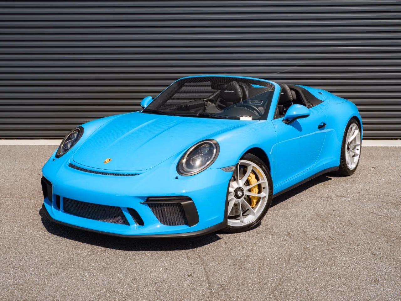 
           
        2019 Porsche 911