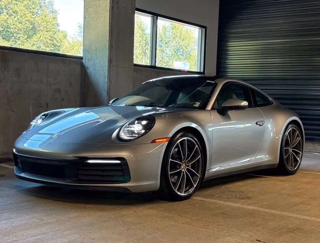 
           
        2022 Porsche 911
