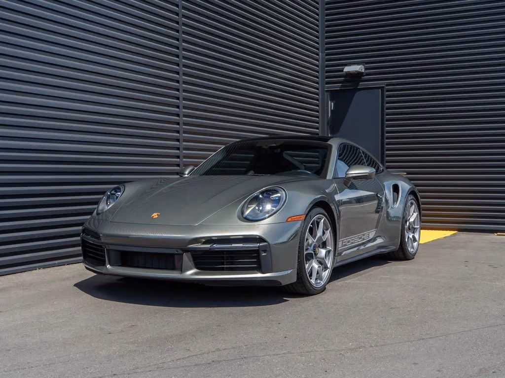 
           
        2023 Porsche 911