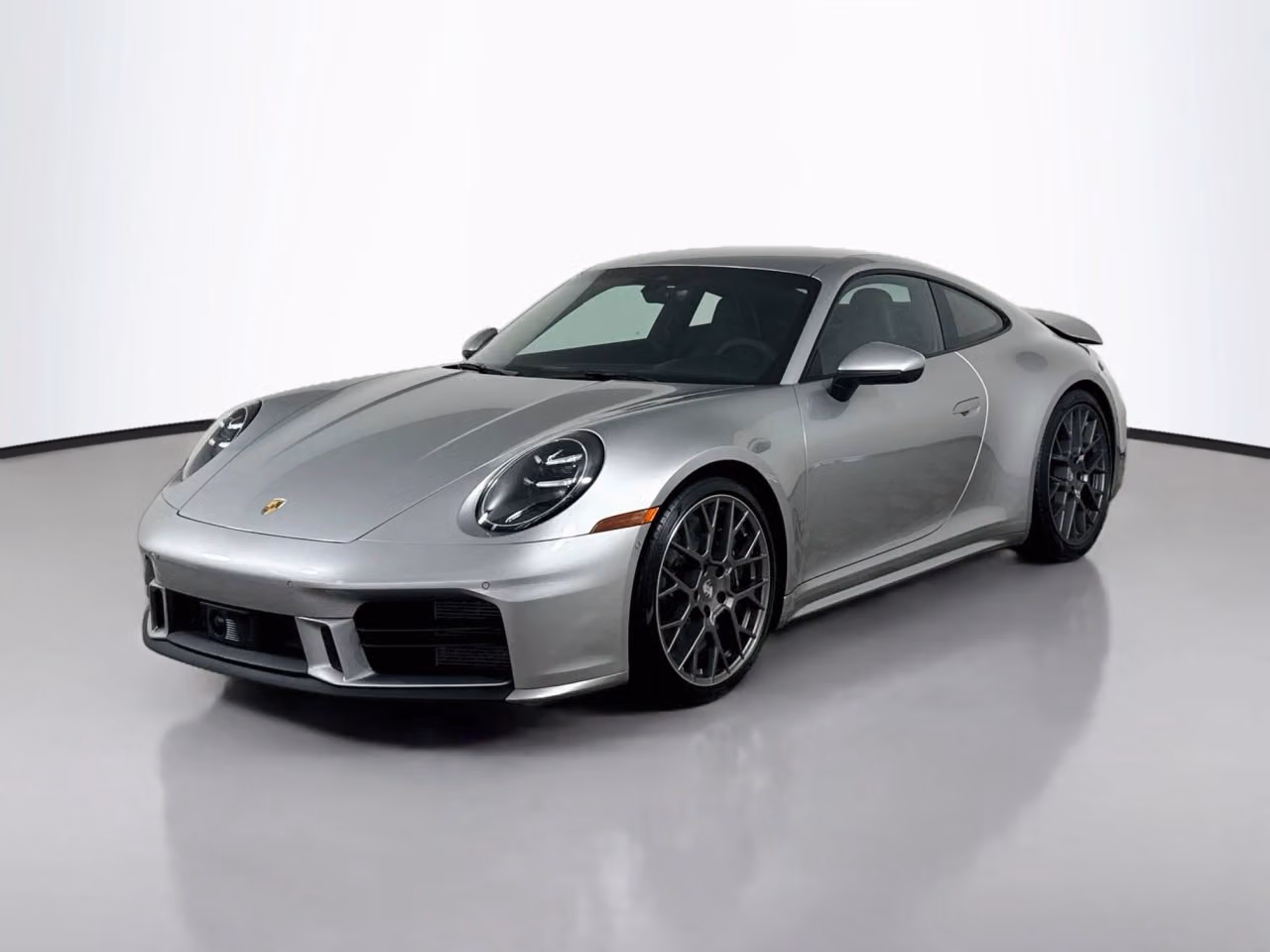 
           
        2025 Porsche 911