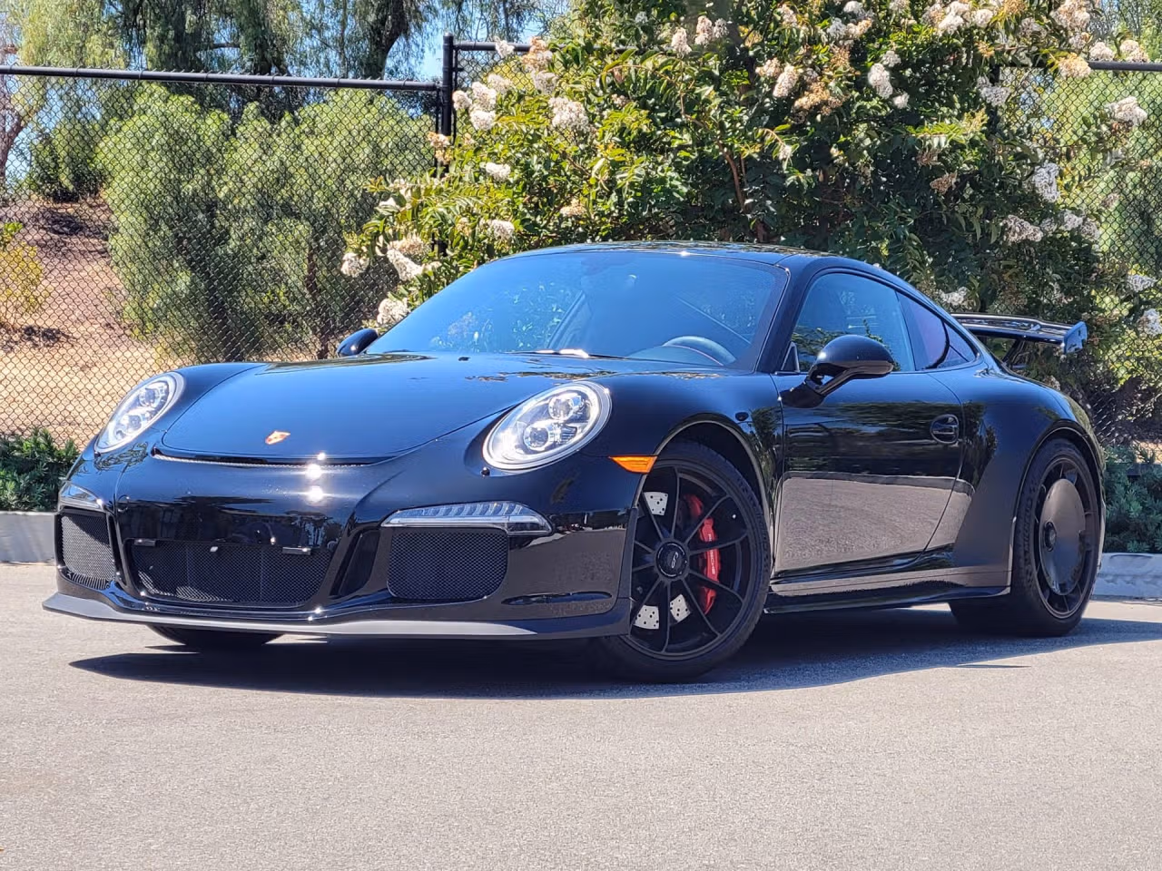 
           
        2015 Porsche 911