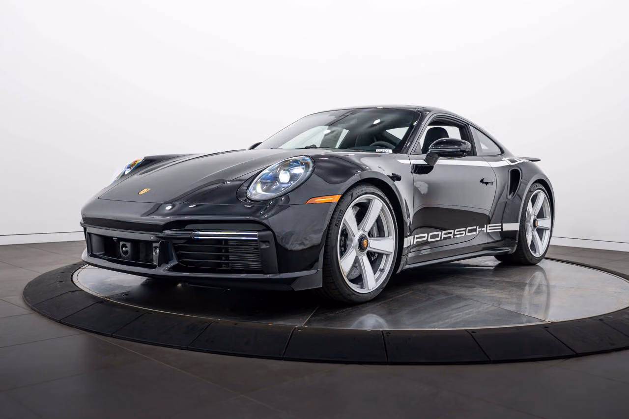 
           
        2025 Porsche 911