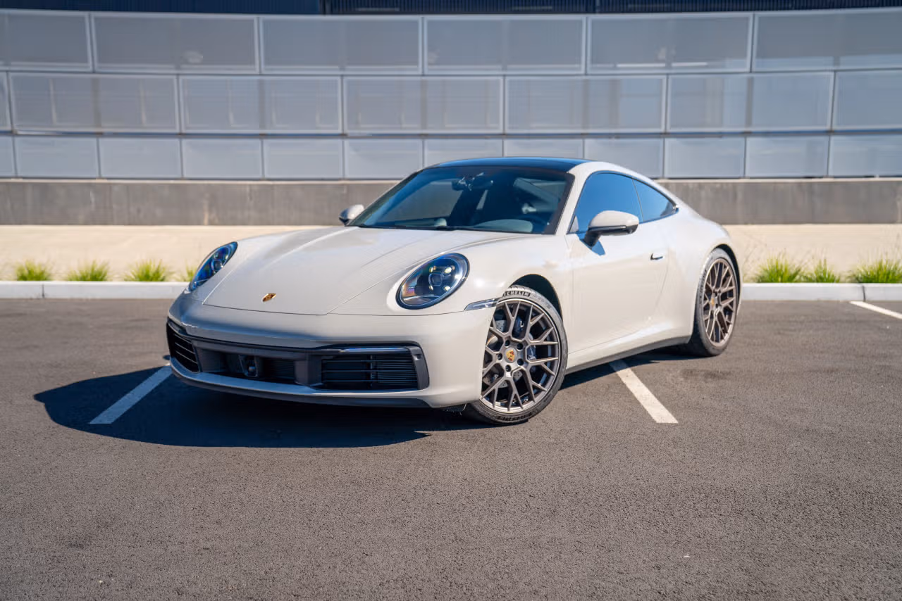 
           
        2024 Porsche 911
