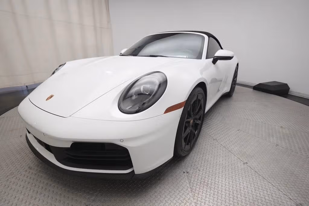 
           
        2025 Porsche 911