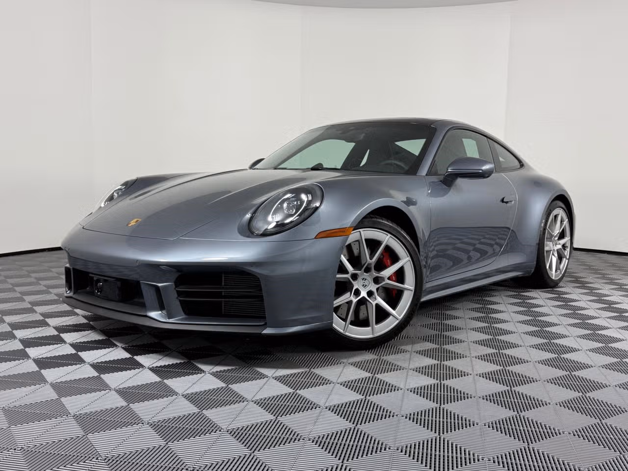 
           
        2026 Porsche 911