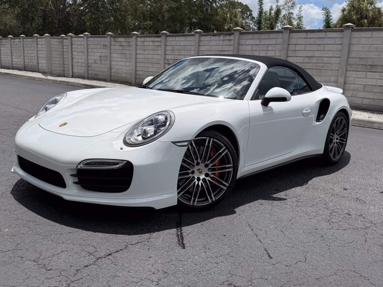 
           
        2014 Porsche 911