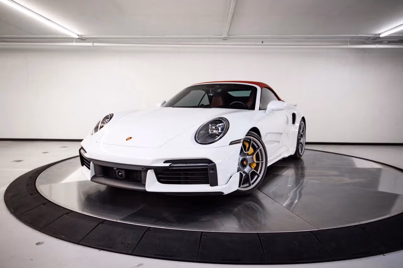 
           
        2021 Porsche 911