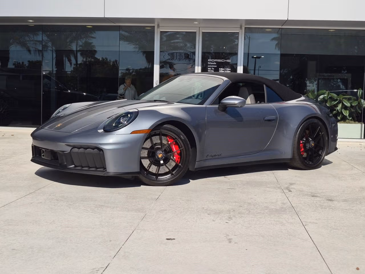 
           
        2025 Porsche 911
