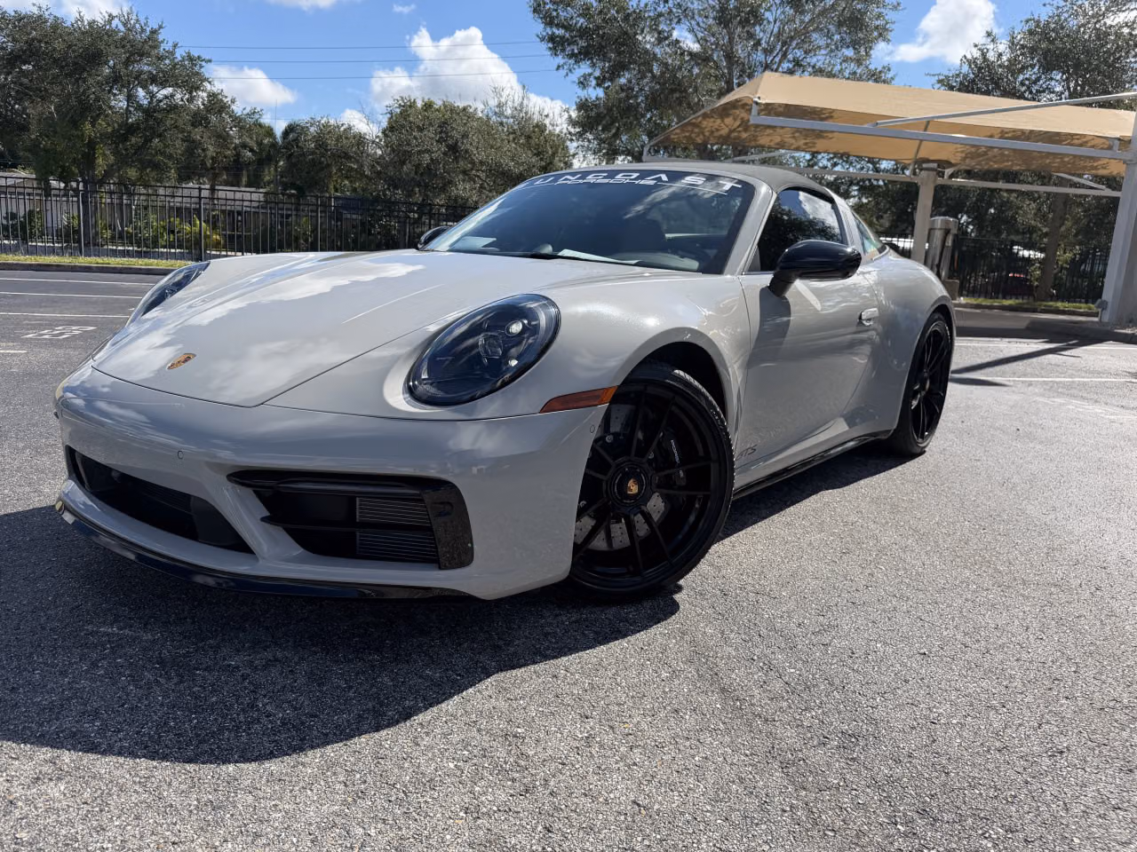
           
        2022 Porsche 911