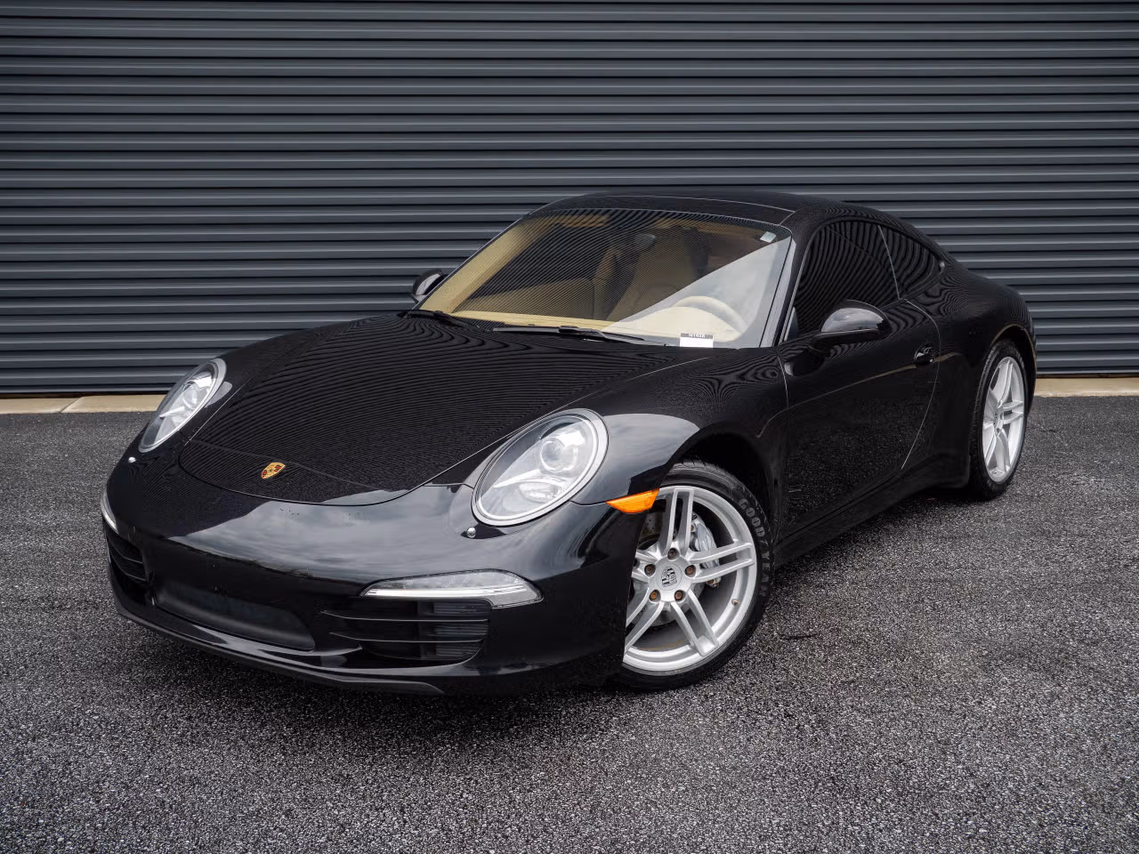 
           
        2013 Porsche 911