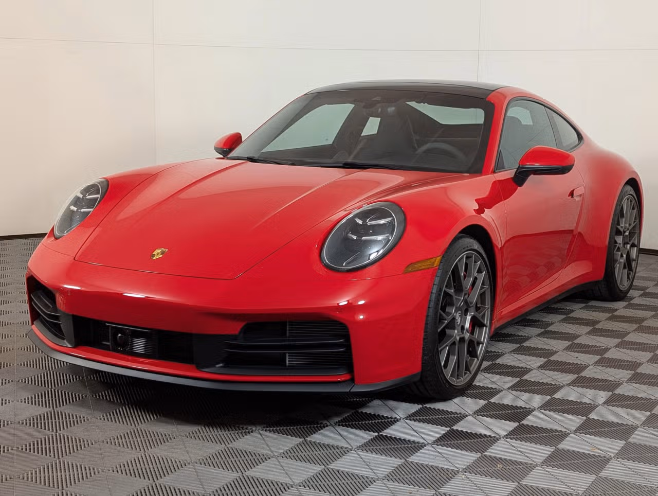 
           
        2025 Porsche 911