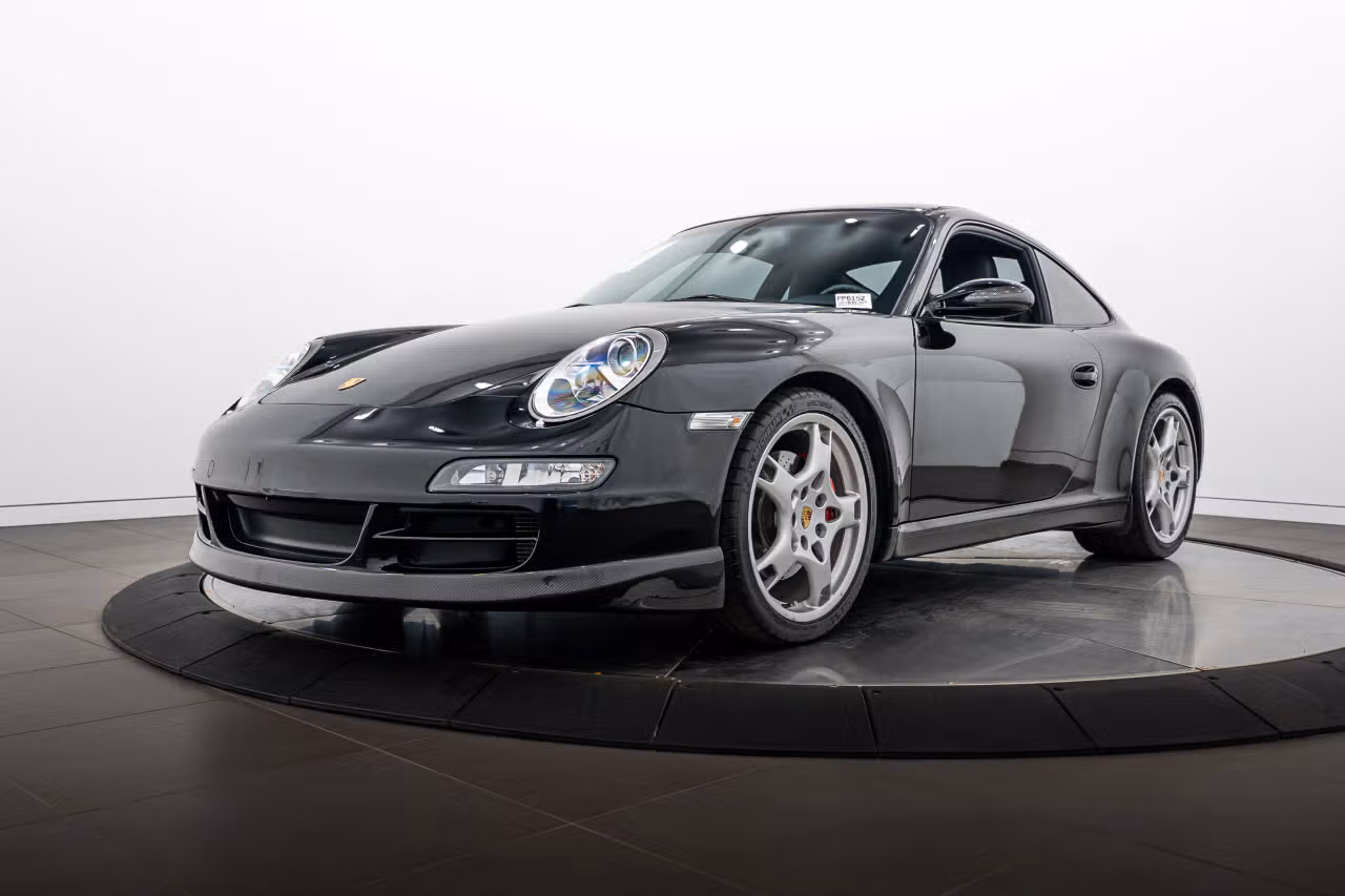 
           
        2005 Porsche 911