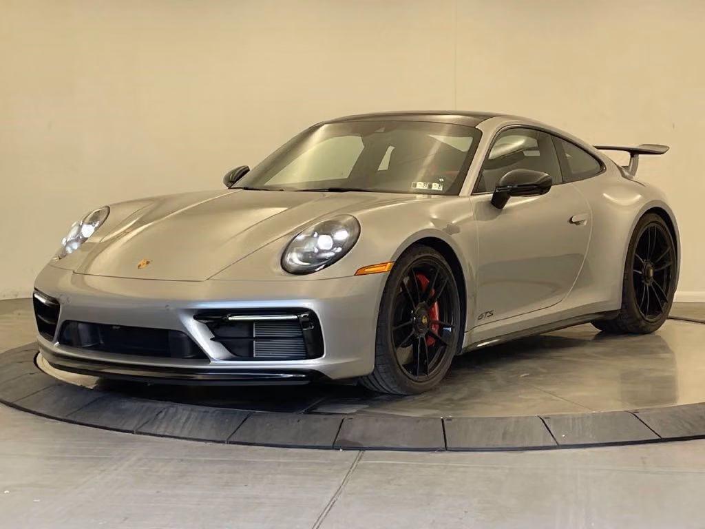 
           
        2024 Porsche 911