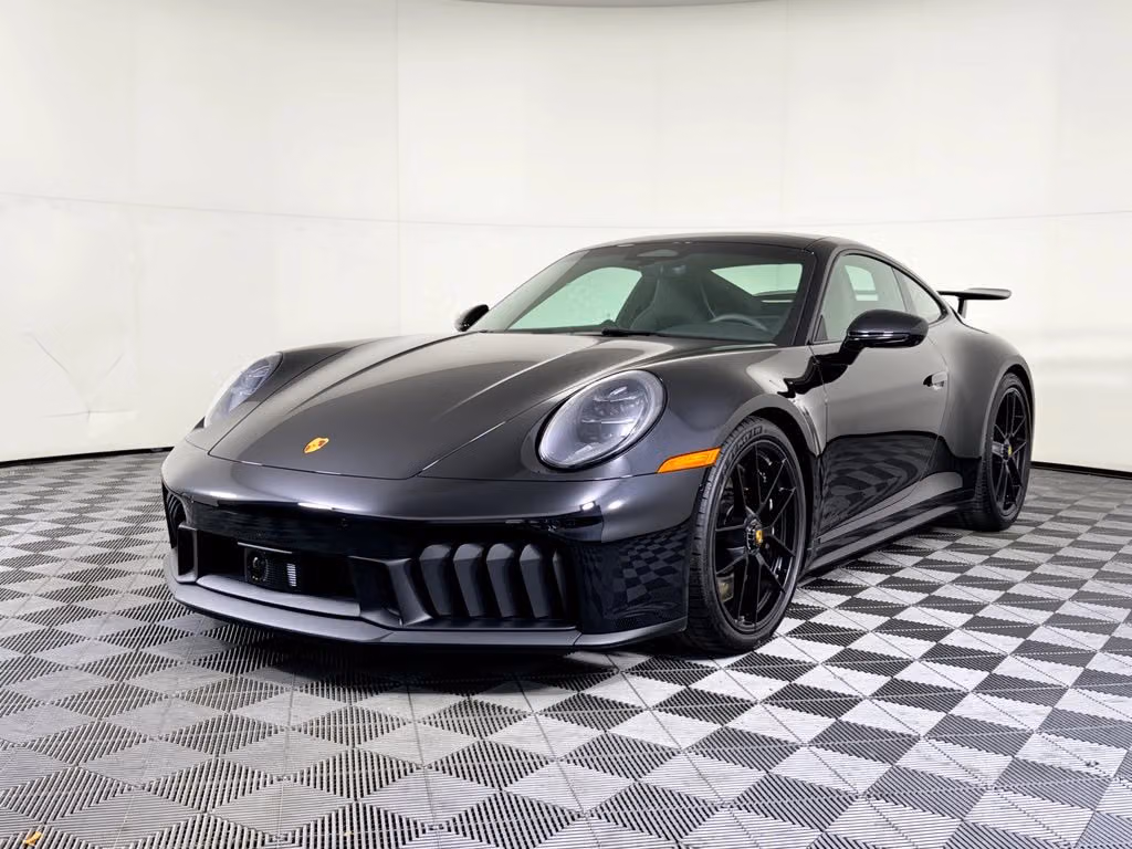 
           New 
        2026 Porsche 911