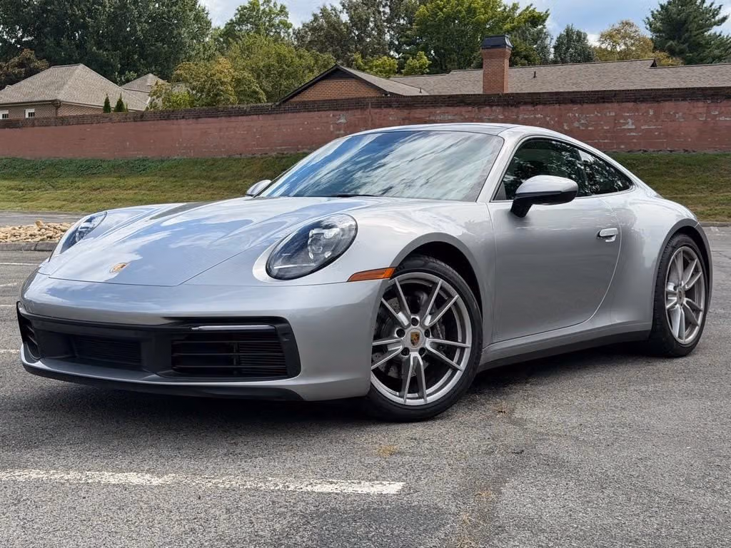 
           
        2021 Porsche 911