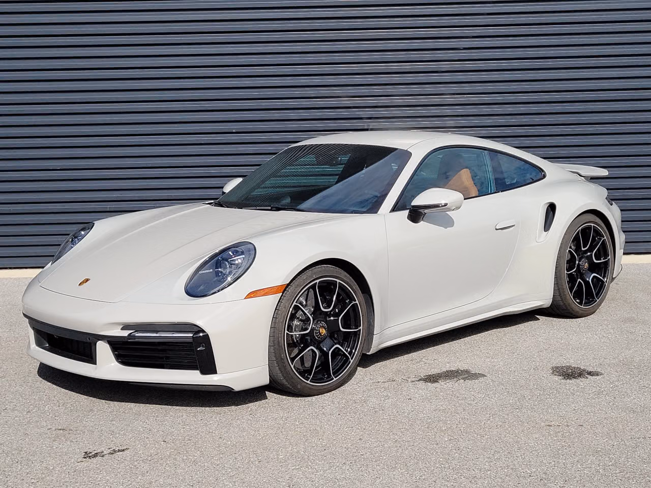 
           
        2025 Porsche 911