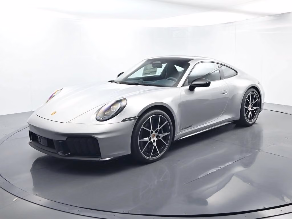
           New 
        2026 Porsche 911