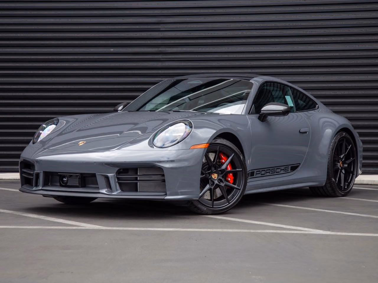 
           New 
        2026 Porsche 911
