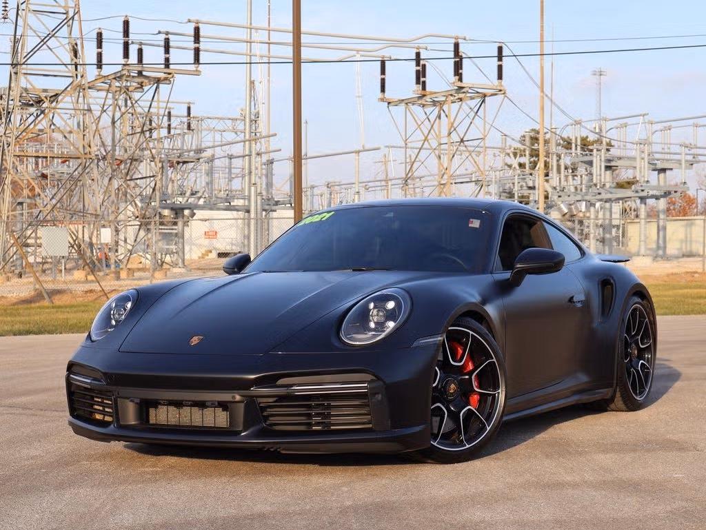 
           
        2021 Porsche 911