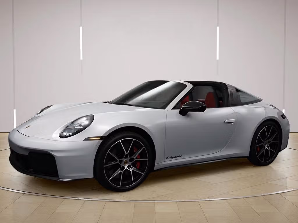 
           
        2025 Porsche 911